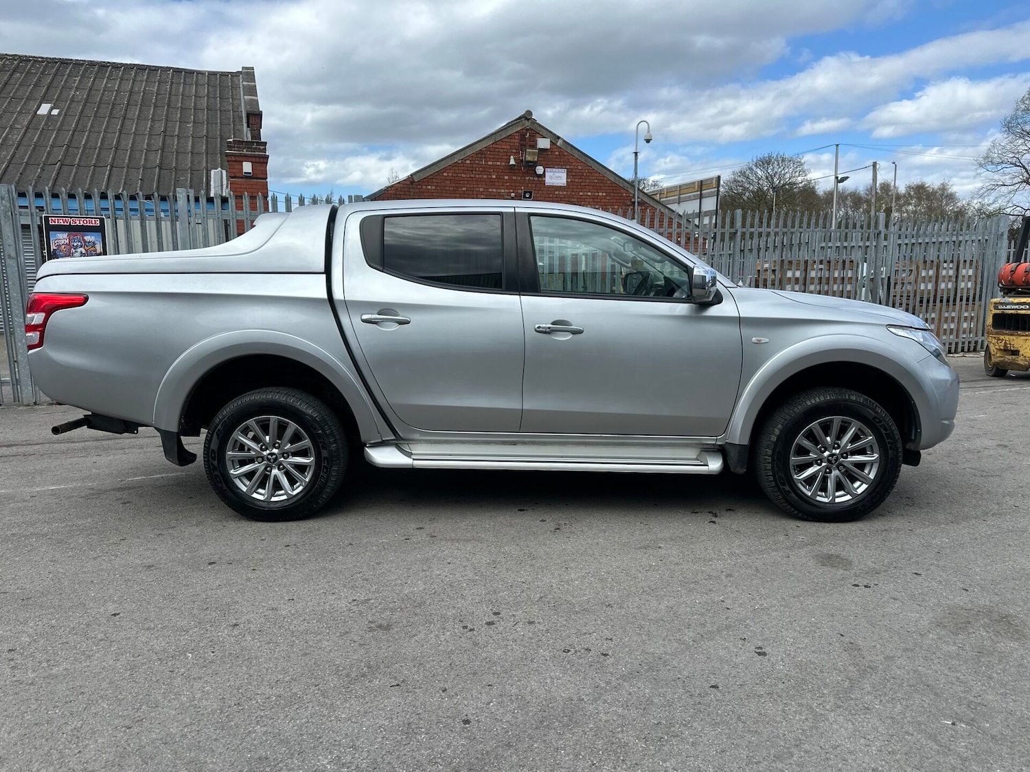 Used Mitsubishi L200 2019 for sale - 78198320: Photo 2