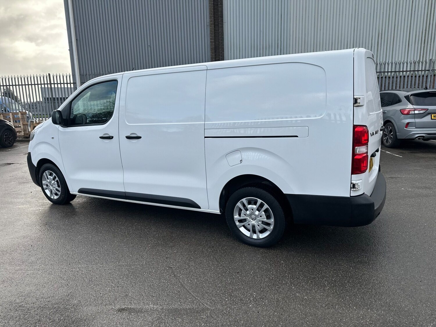 Used Vauxhall Vivaro 2020 for sale - 76207576: Photo 7