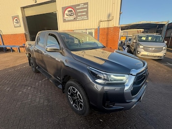 Used Toyota Hilux 2022 for sale - 76763303: Photo