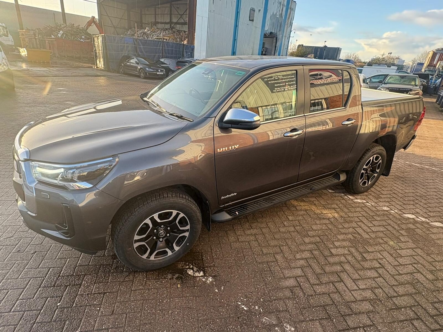 Used Toyota Hilux 2022 for sale - 76763303: Photo 4