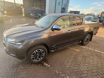 Used Toyota Hilux 2022 for sale - 76763303: Photo