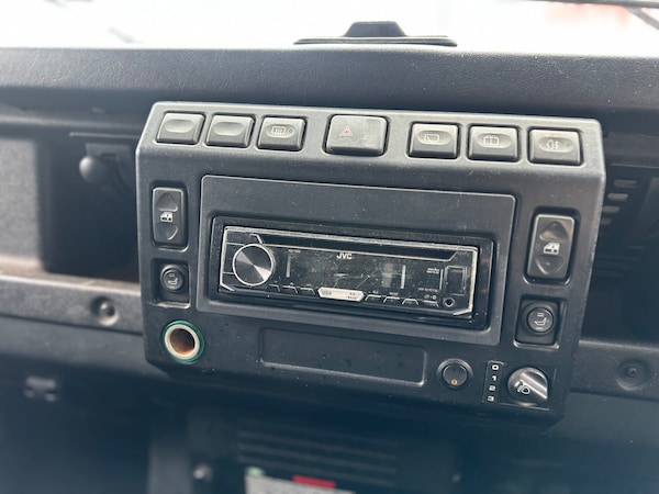 Used Land Rover Defender 2004 for sale - 76114096: Photo 15