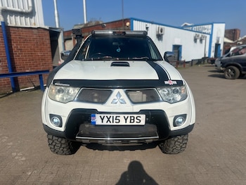 Used Mitsubishi L200 2015 for sale - 77974700: Photo