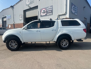 Used Mitsubishi L200 2015 for sale - 77974700: Photo