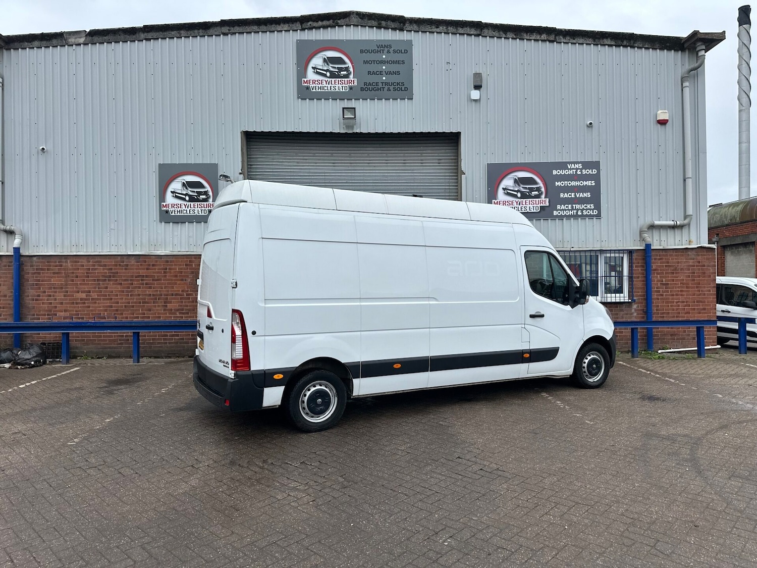 Used Vauxhall Movano 2021 for sale - 76392376: Photo 3