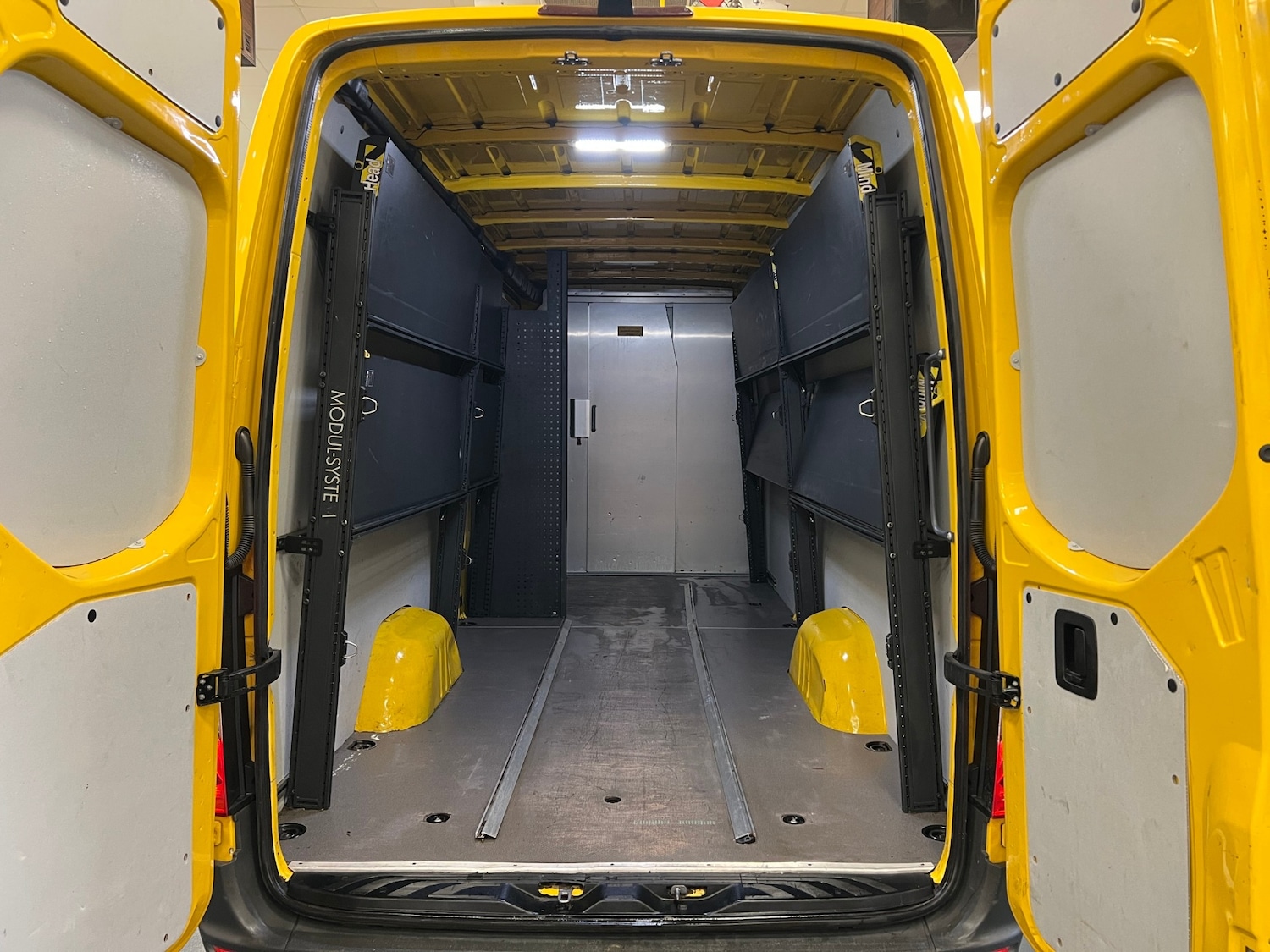 Used Mercedes-Benz Sprinter 2020 for sale - 77903631: Photo 12