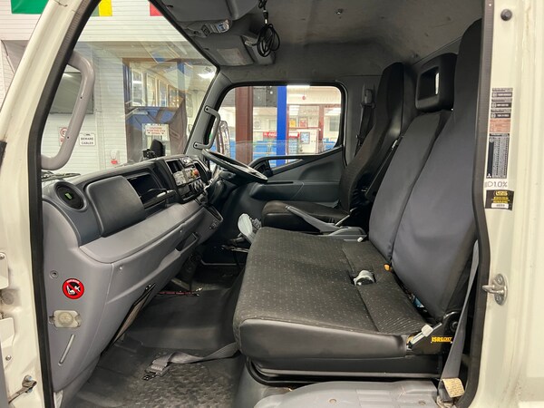 Used Mitsubishi Canter 2016 for sale - 74602105: Photo 8