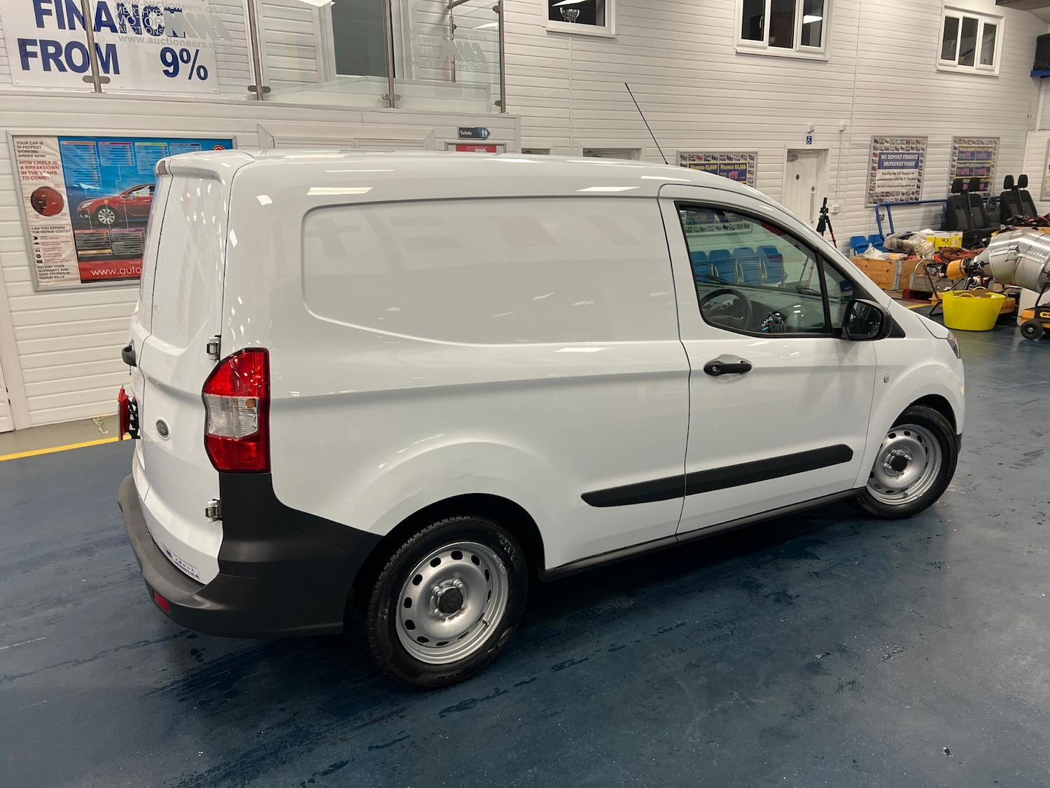 Used Ford Transit Courier 2021 for sale - 76449439: Photo 5