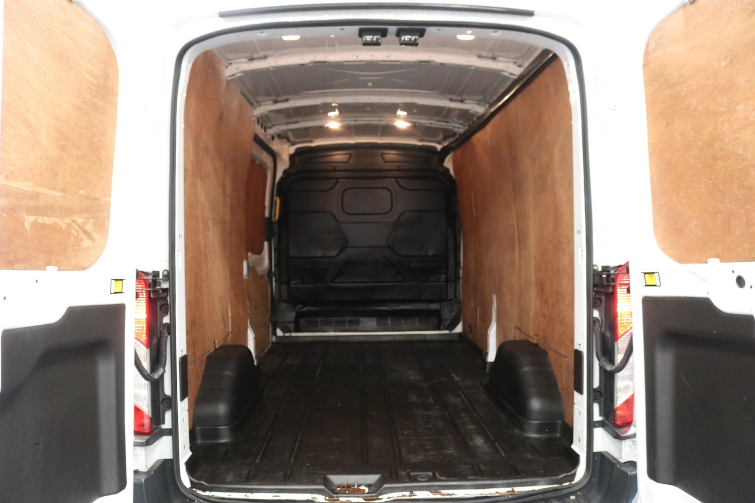 Used Ford Transit 2018 for sale - 77127676: Photo 12