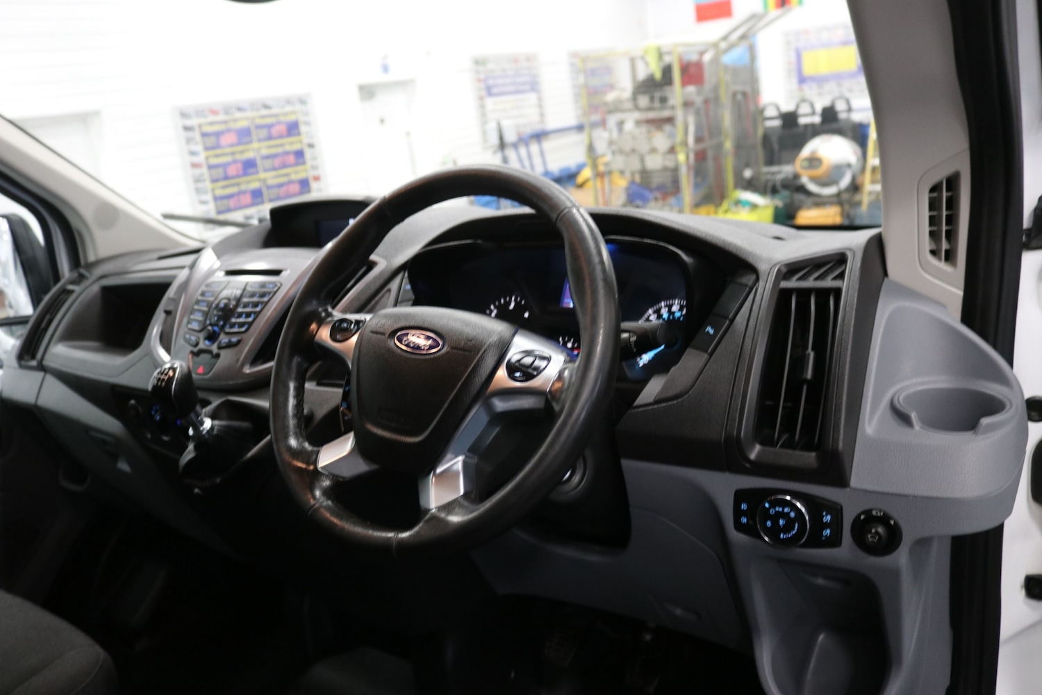 Used Ford Transit 2018 for sale - 77127676: Photo 17