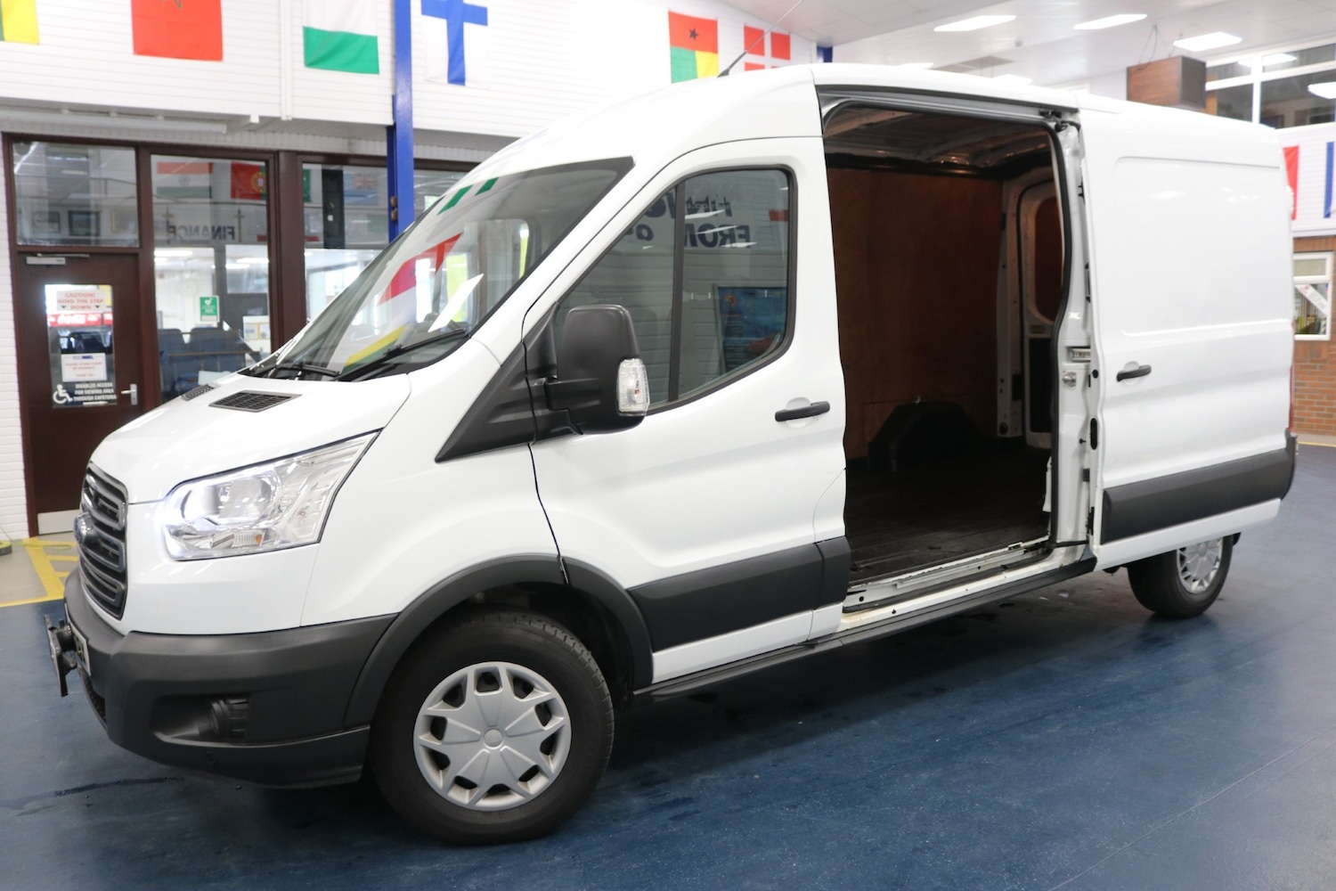Used Ford Transit 2018 for sale - 77127676: Photo 6