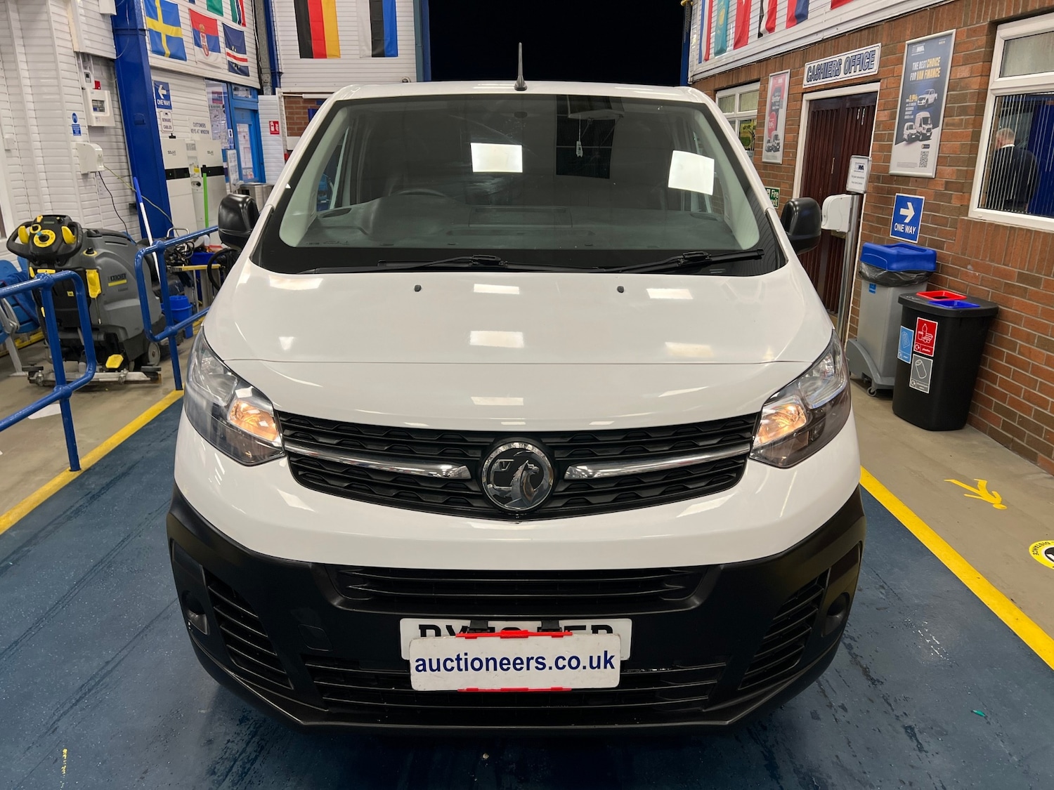 Used Vauxhall Vivaro 2020 for sale - 77261905: Photo 10