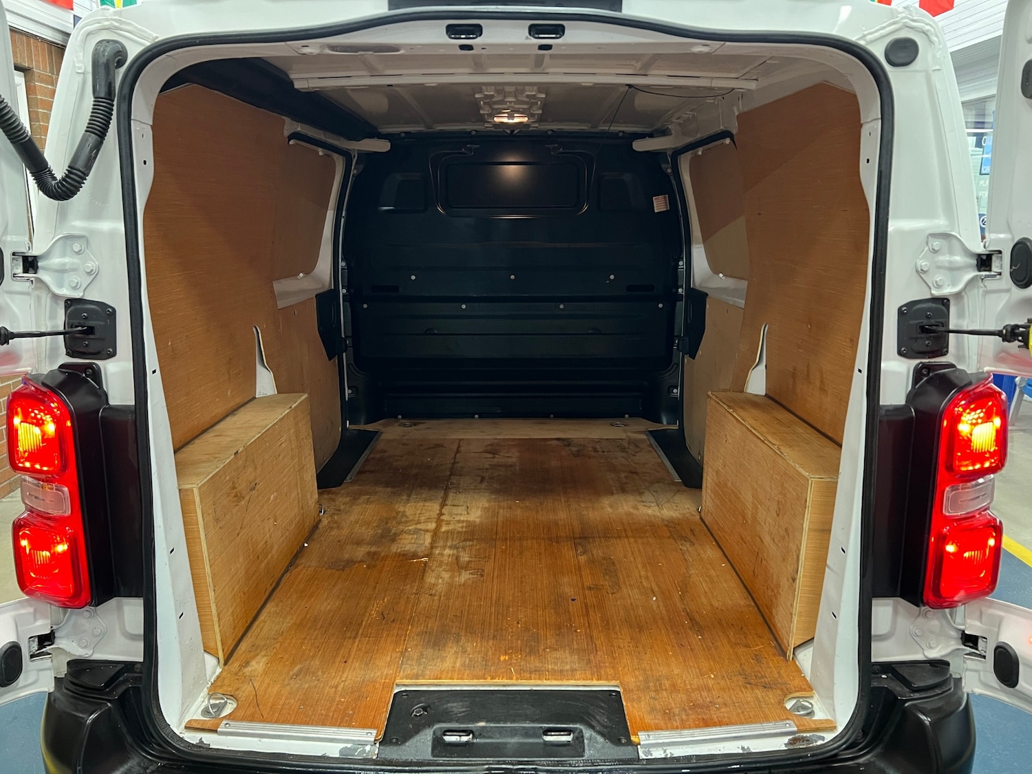 Used Vauxhall Vivaro 2020 for sale - 77261905: Photo 12