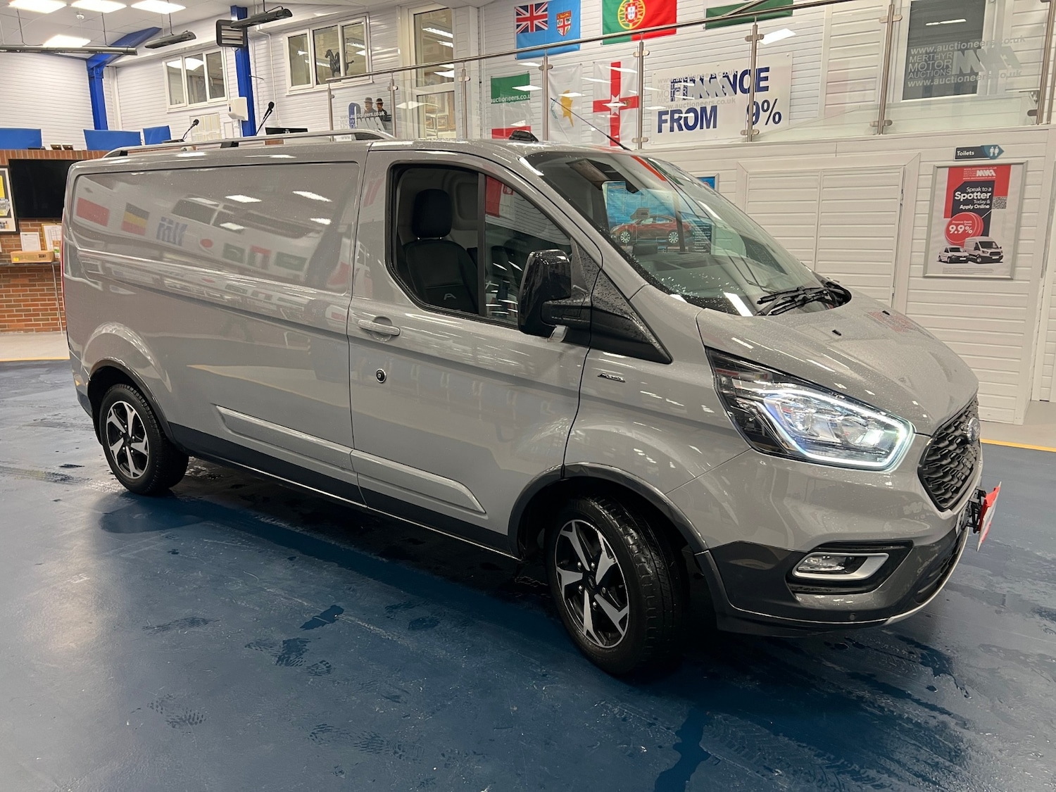 Used Ford Transit Custom 2023 for sale - 77459772: Photo 2