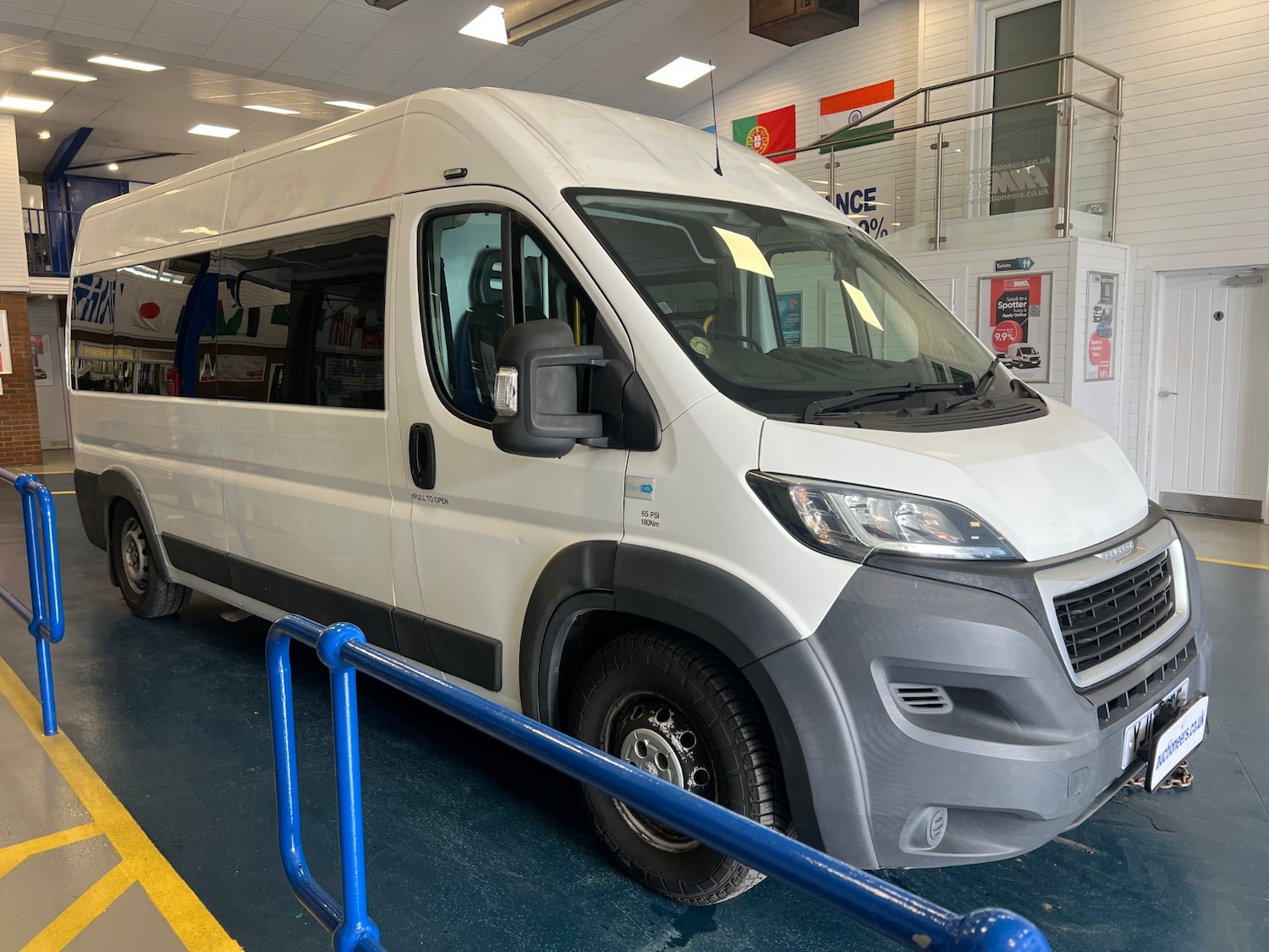 Used Peugeot Boxer 2017 for sale - 76113830: Photo 2