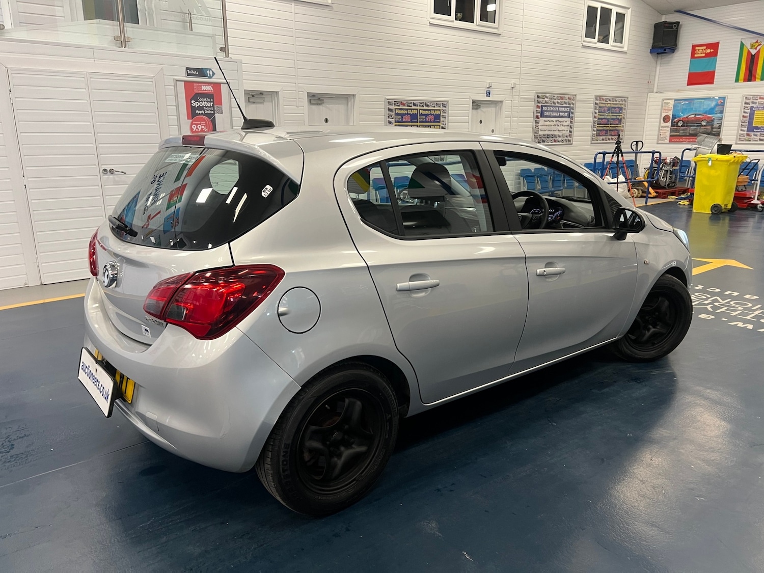 Used Vauxhall Corsa 2016 for sale - 78090335: Photo 5