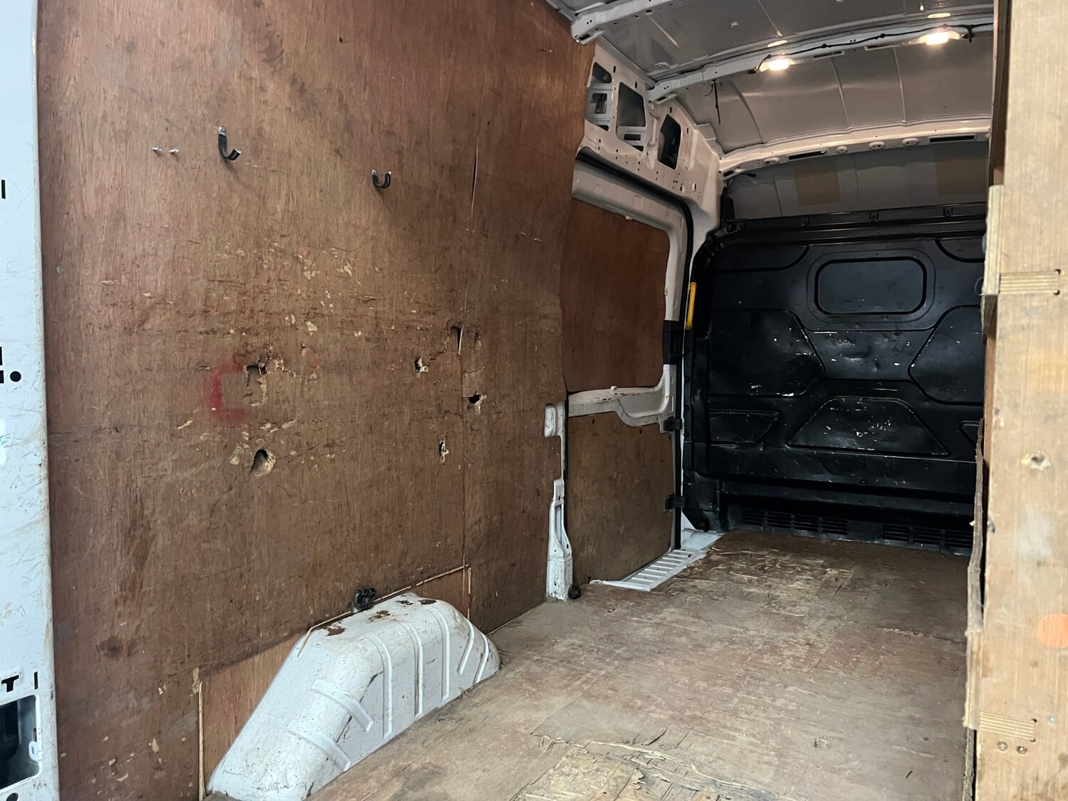 Used Ford Transit 2019 for sale - 75995236: Photo 11