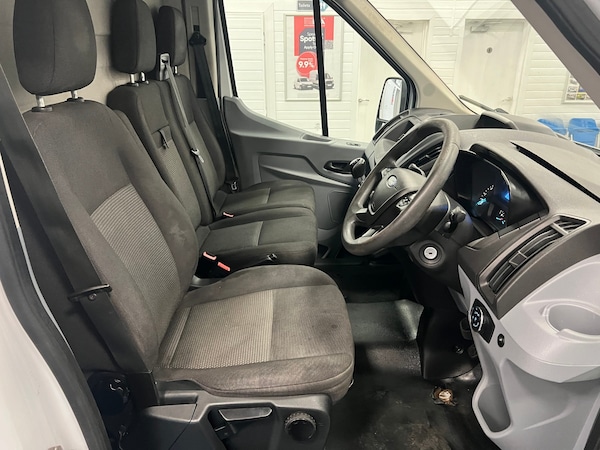 Used Ford Transit 2019 for sale - 75995236: Photo 12