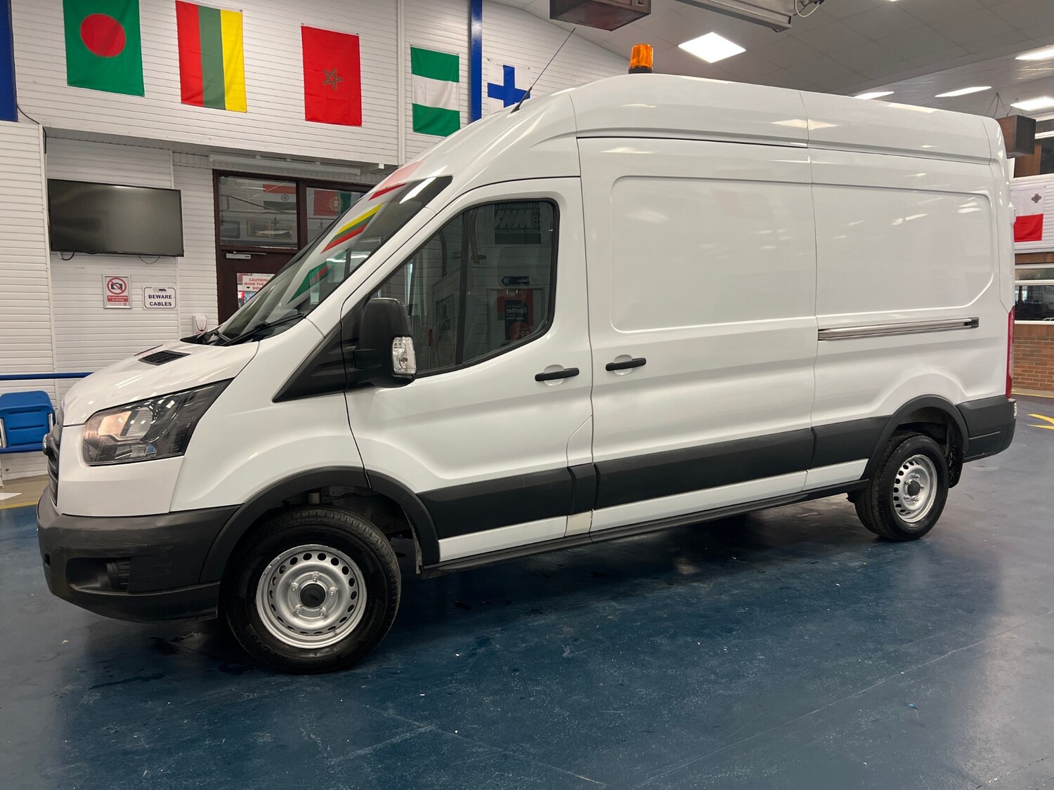 Used Ford Transit 2019 for sale - 75995236: Photo 3