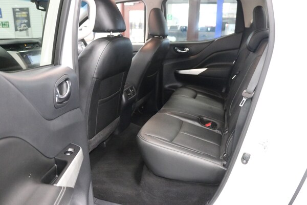 Used Nissan Navara 2017 for sale - 70837075: Photo 14