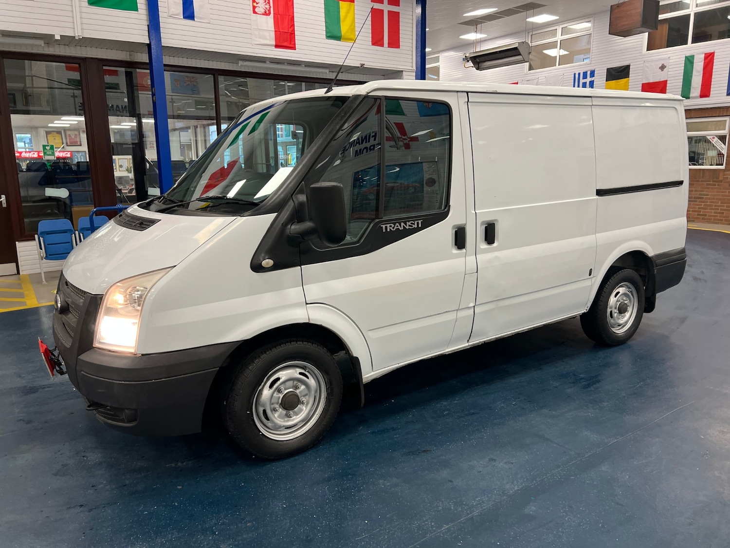 Used Ford Transit 2014 for sale - 76402463: Photo 3