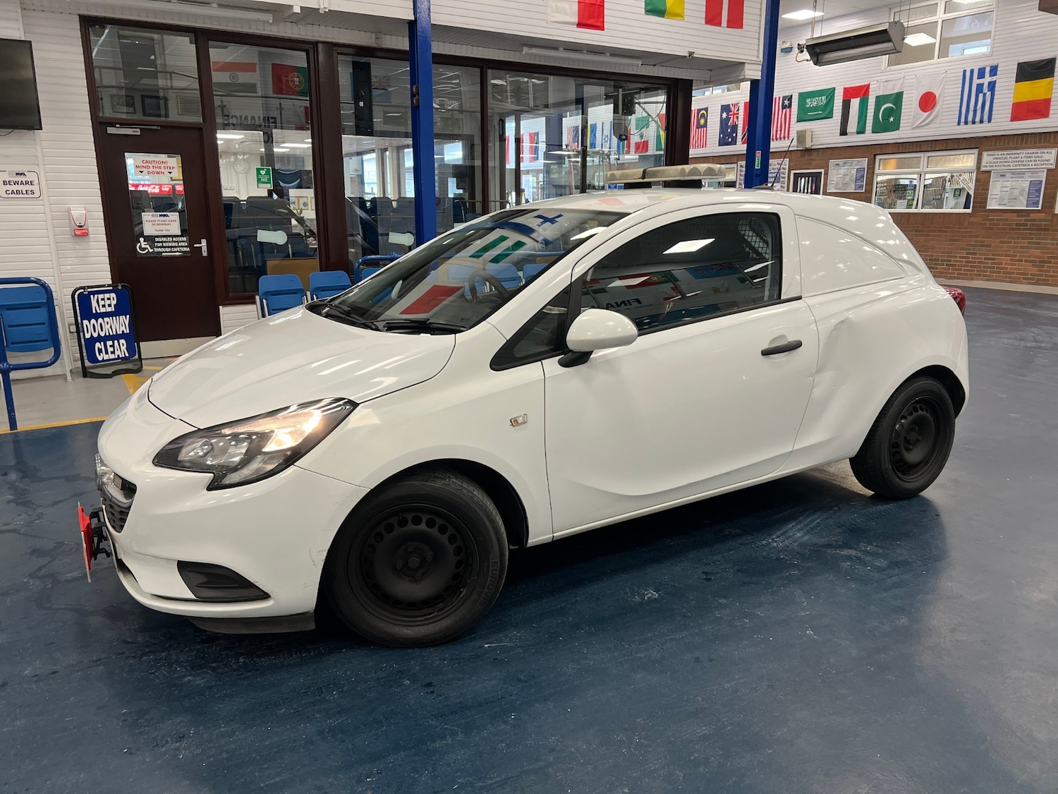 Used Vauxhall Corsa 2018 for sale - 77915439: Photo 3