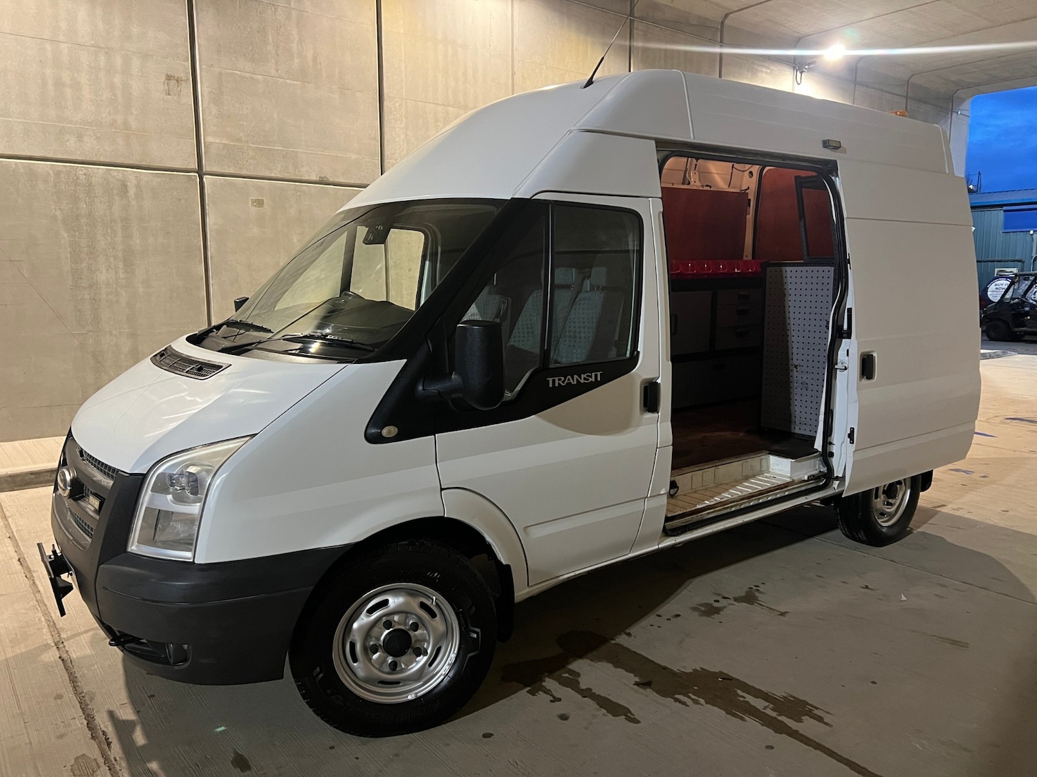 Used Ford Transit 2014 for sale - 77363300: Photo 6