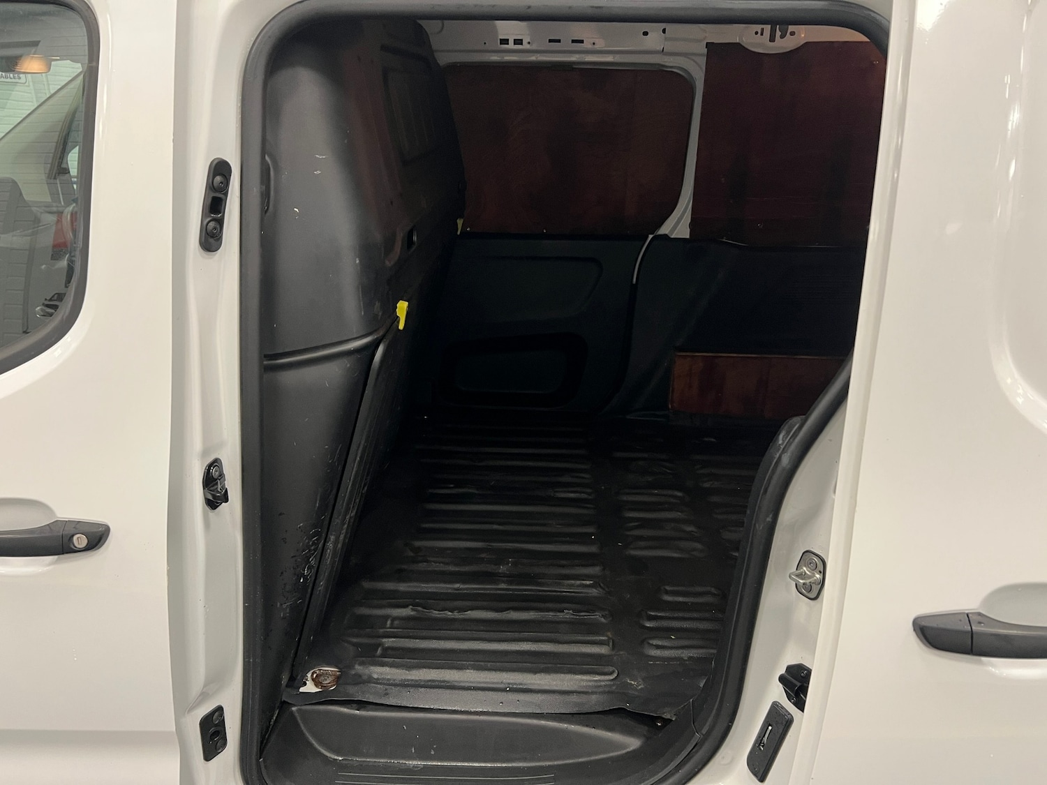 Used Peugeot Partner 2019 for sale - 76461289: Photo 6