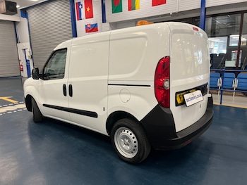 Used Vauxhall Combo 2015 for sale - 79041924: Photo