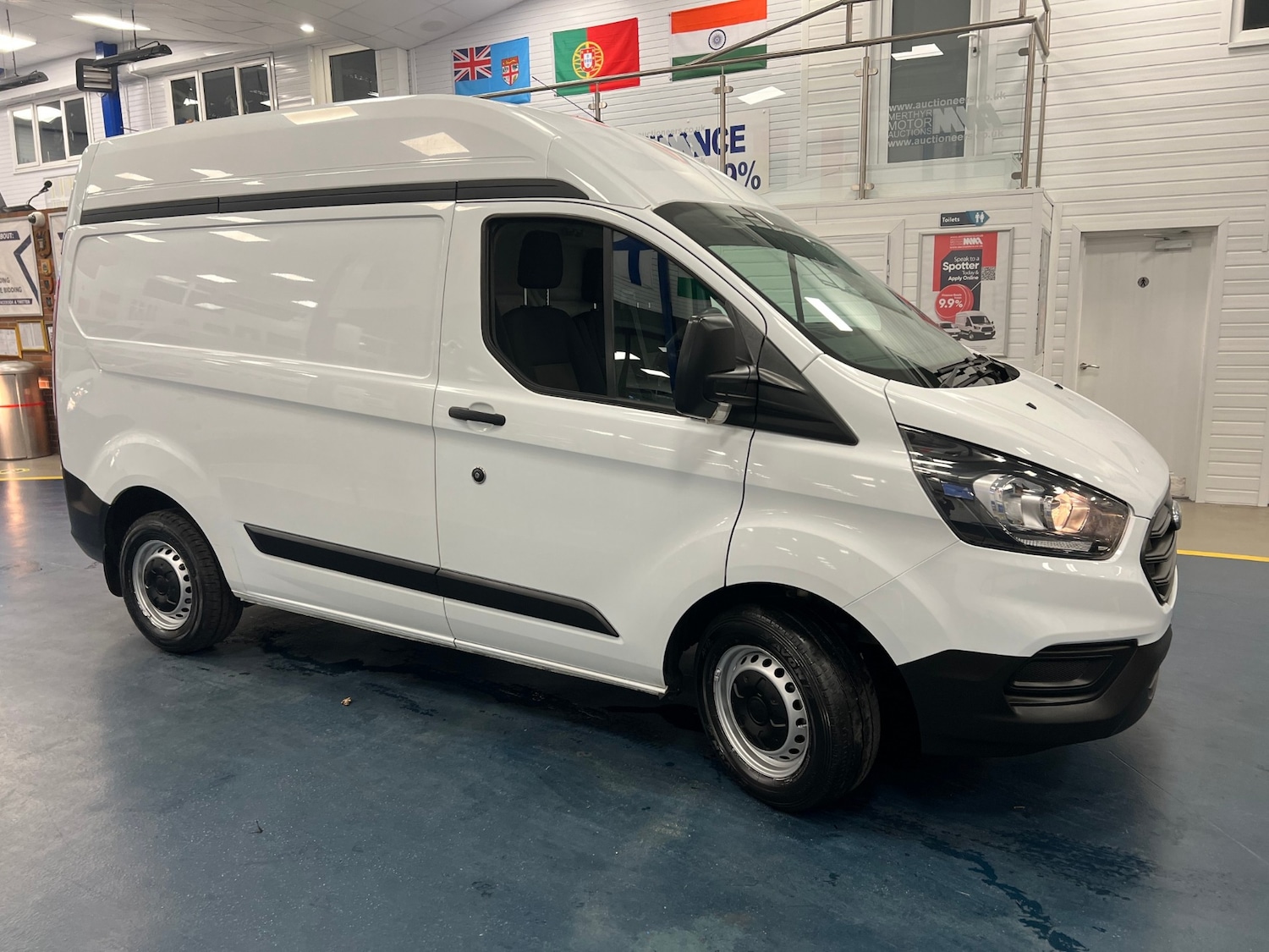 Used Ford Transit Custom 2019 for sale - 76195882: Photo 2