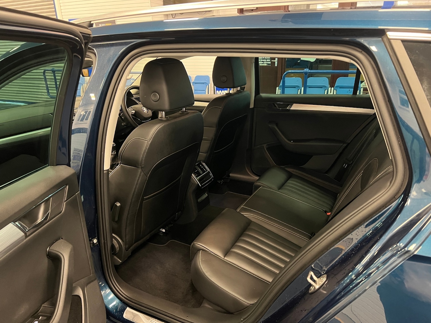 Used Skoda Superb 2022 for sale - 78163806: Photo 9