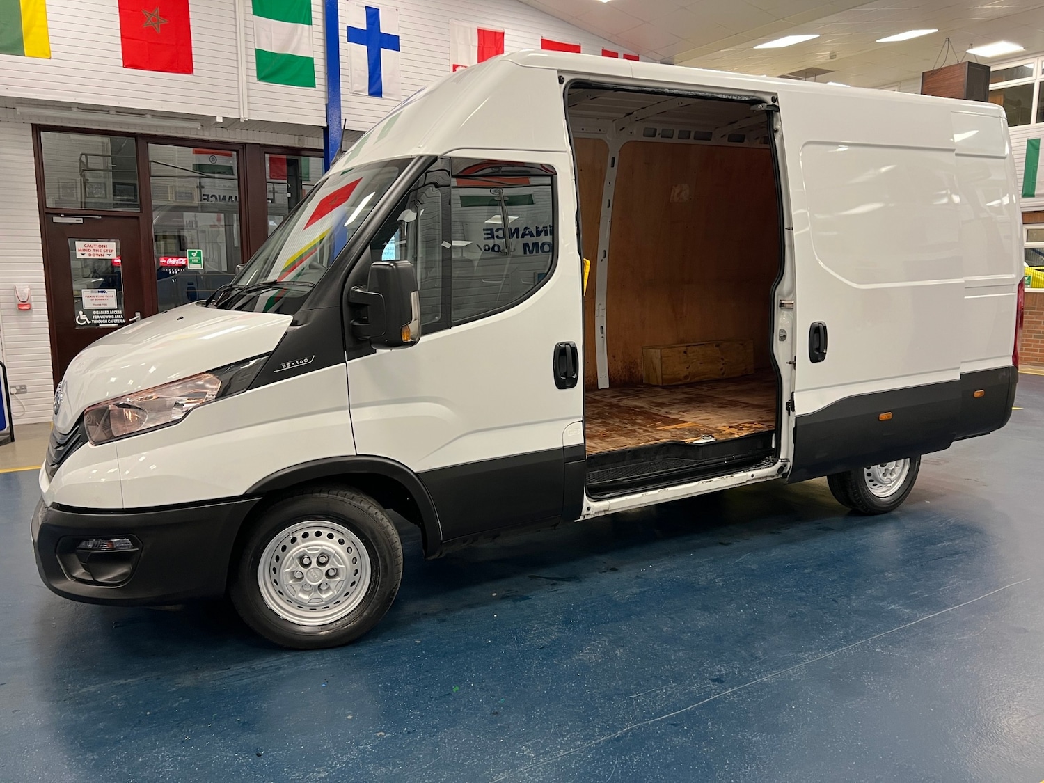 Used Iveco Daily 2023 for sale - 76286613: Photo 6