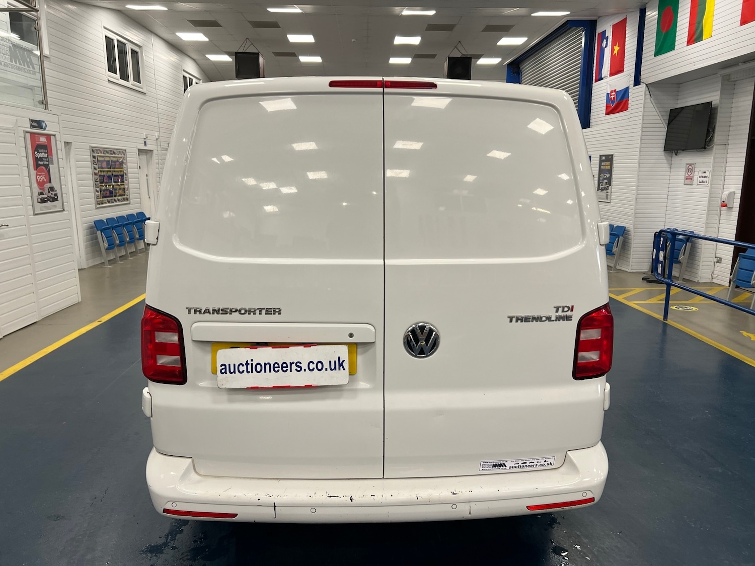 Used Volkswagen Transporter 2017 for sale - 76286676: Photo 12