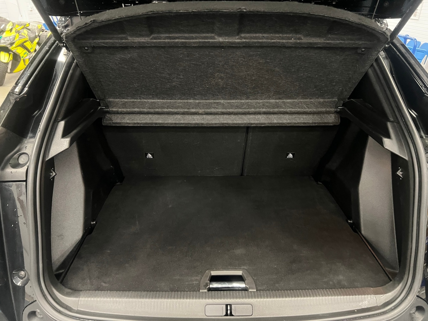 Used Peugeot 2008 2022 for sale - 76835059: Photo 8