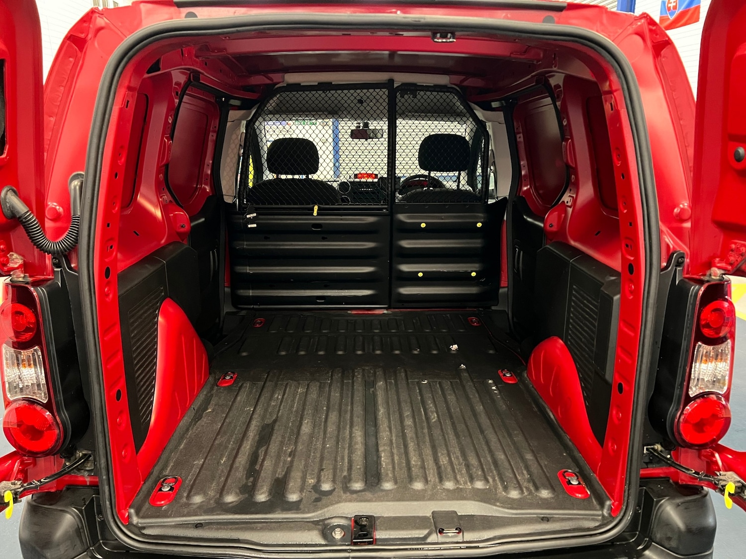 Used Peugeot Partner 2018 for sale - 78108299: Photo 10