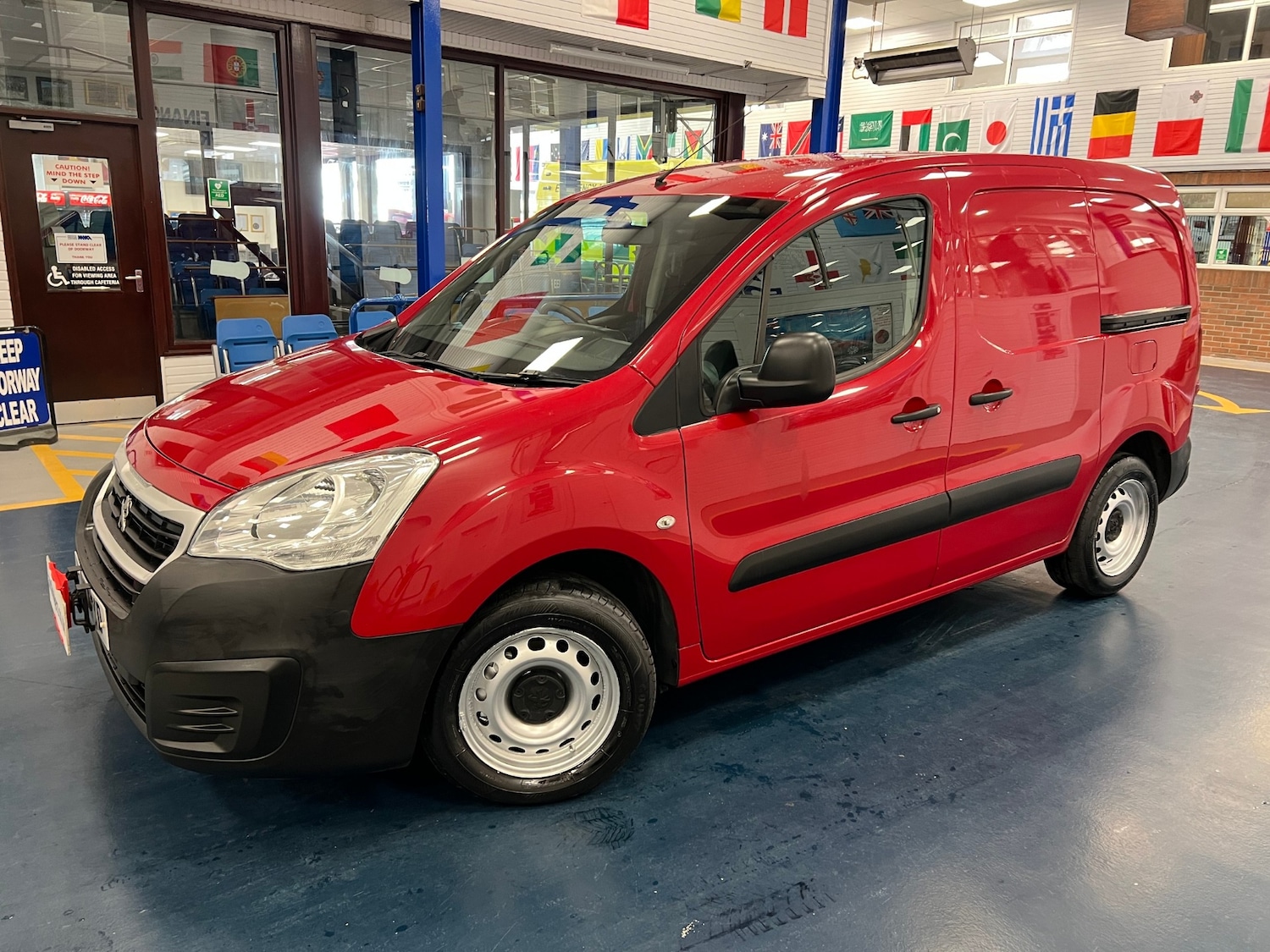 Used Peugeot Partner 2018 for sale - 78108299: Photo 3