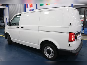 Used Volkswagen Transporter 2017 for sale - 78627667: Photo