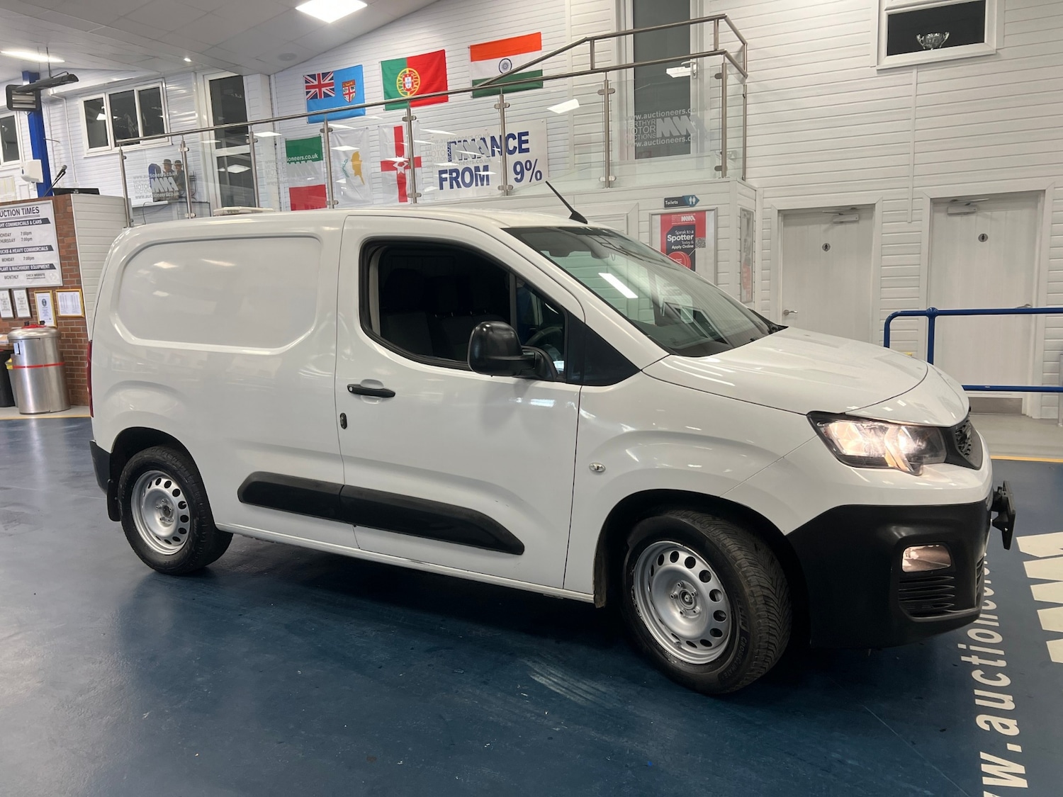 Used Peugeot Partner 2019 for sale - 77760230: Photo 2