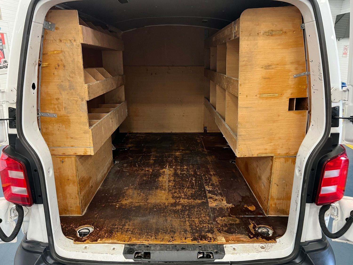 Used Volkswagen Transporter 2016 for sale - 76126199: Photo 11