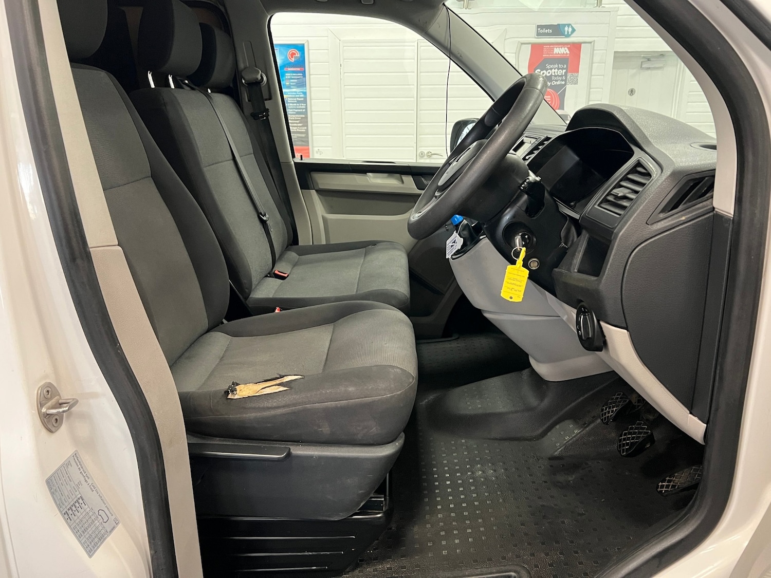 Used Volkswagen Transporter 2016 for sale - 76126199: Photo 15