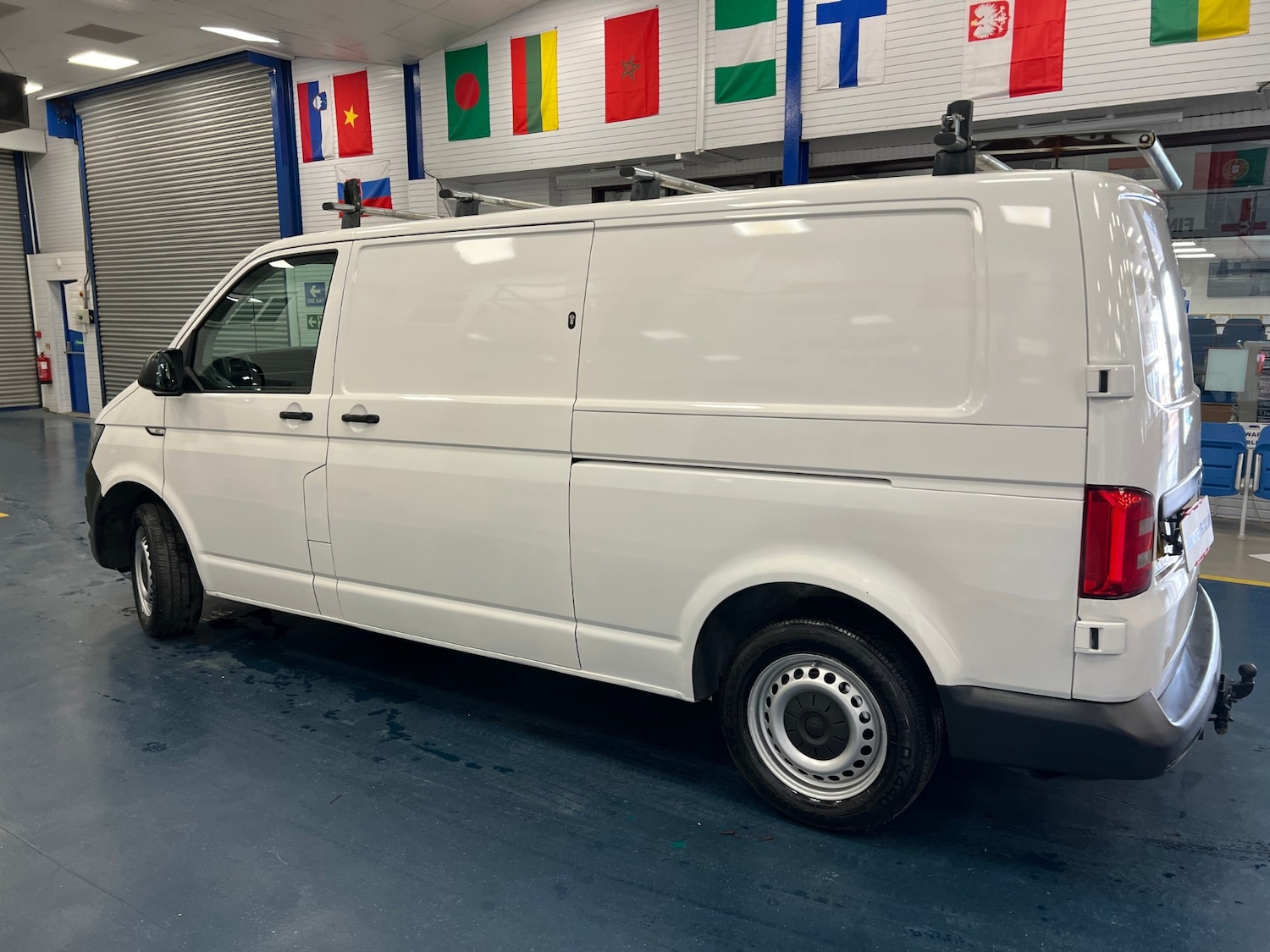 Used Volkswagen Transporter 2016 for sale - 76126199: Photo 4