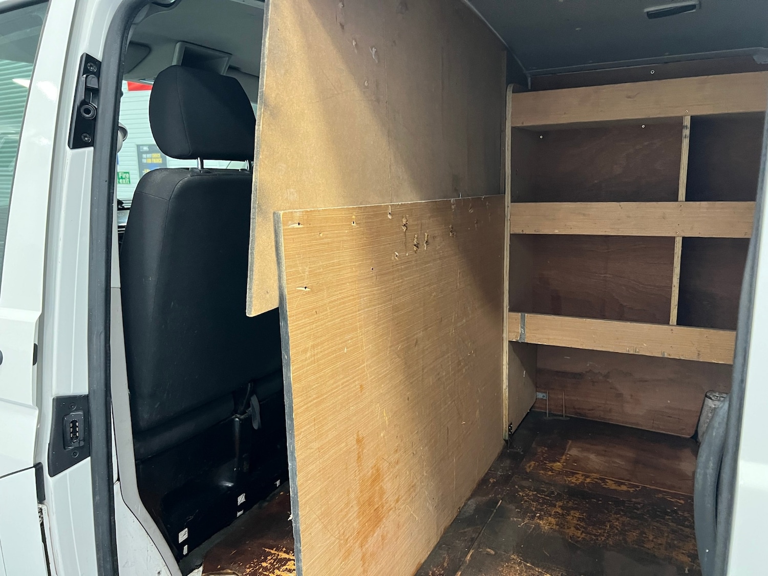 Used Volkswagen Transporter 2016 for sale - 76126199: Photo 9