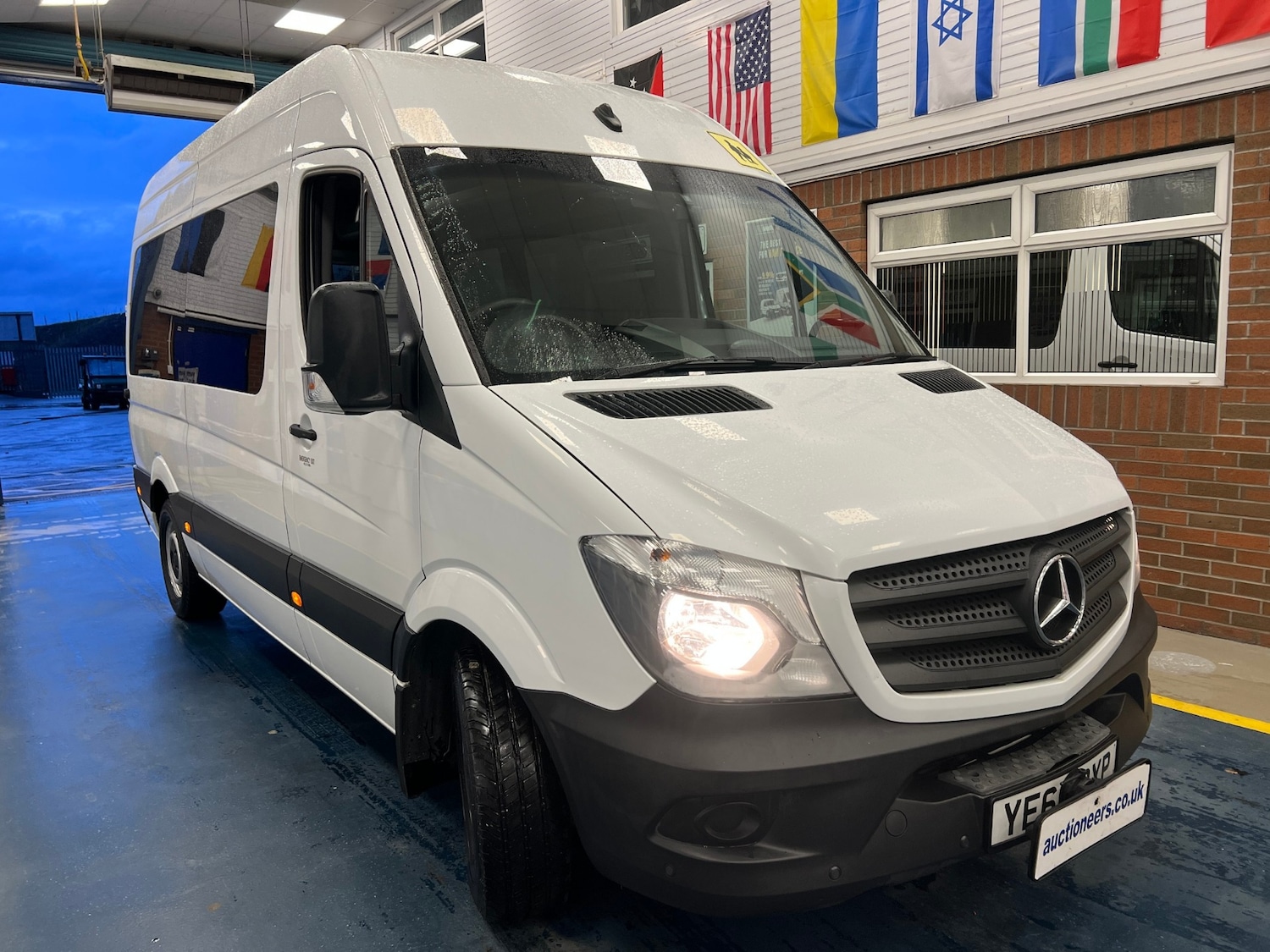 Used Mercedes-Benz Sprinter 2018 for sale - 77323502: Photo 2