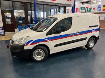 Used Peugeot Partner 2018 for sale - 79879830: Photo