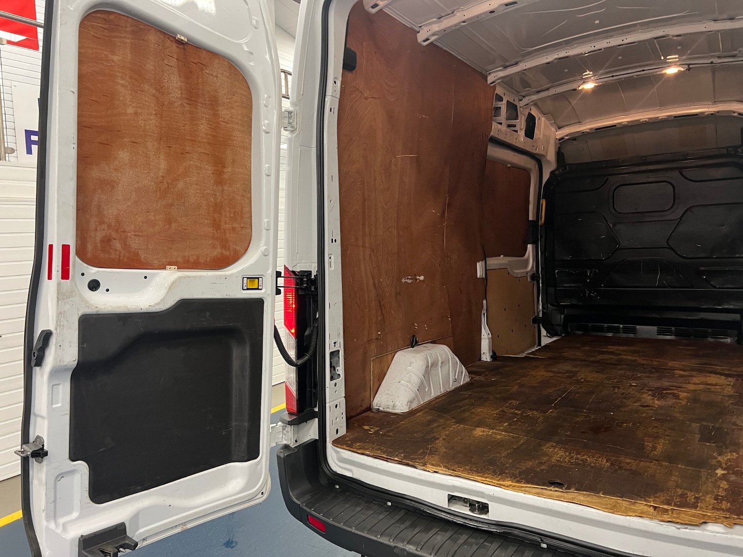 Used Ford Transit 2019 for sale - 76205331: Photo 12