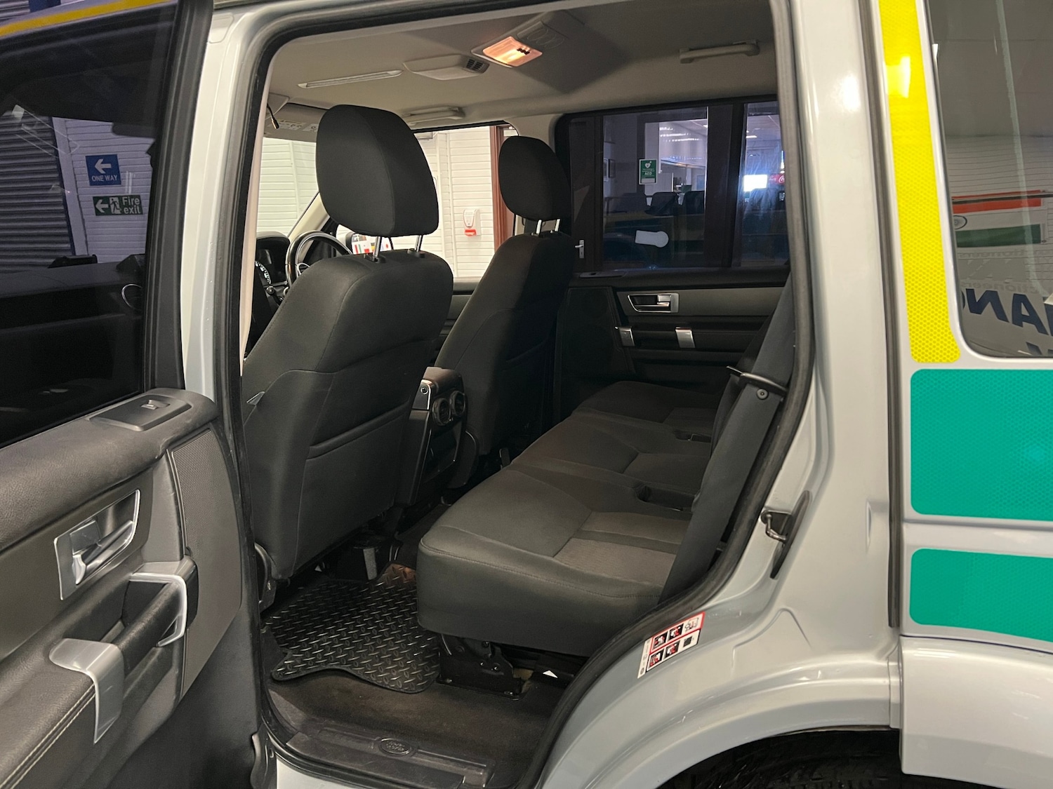 Used Land Rover Discovery 2011 for sale - 77743252: Photo 12