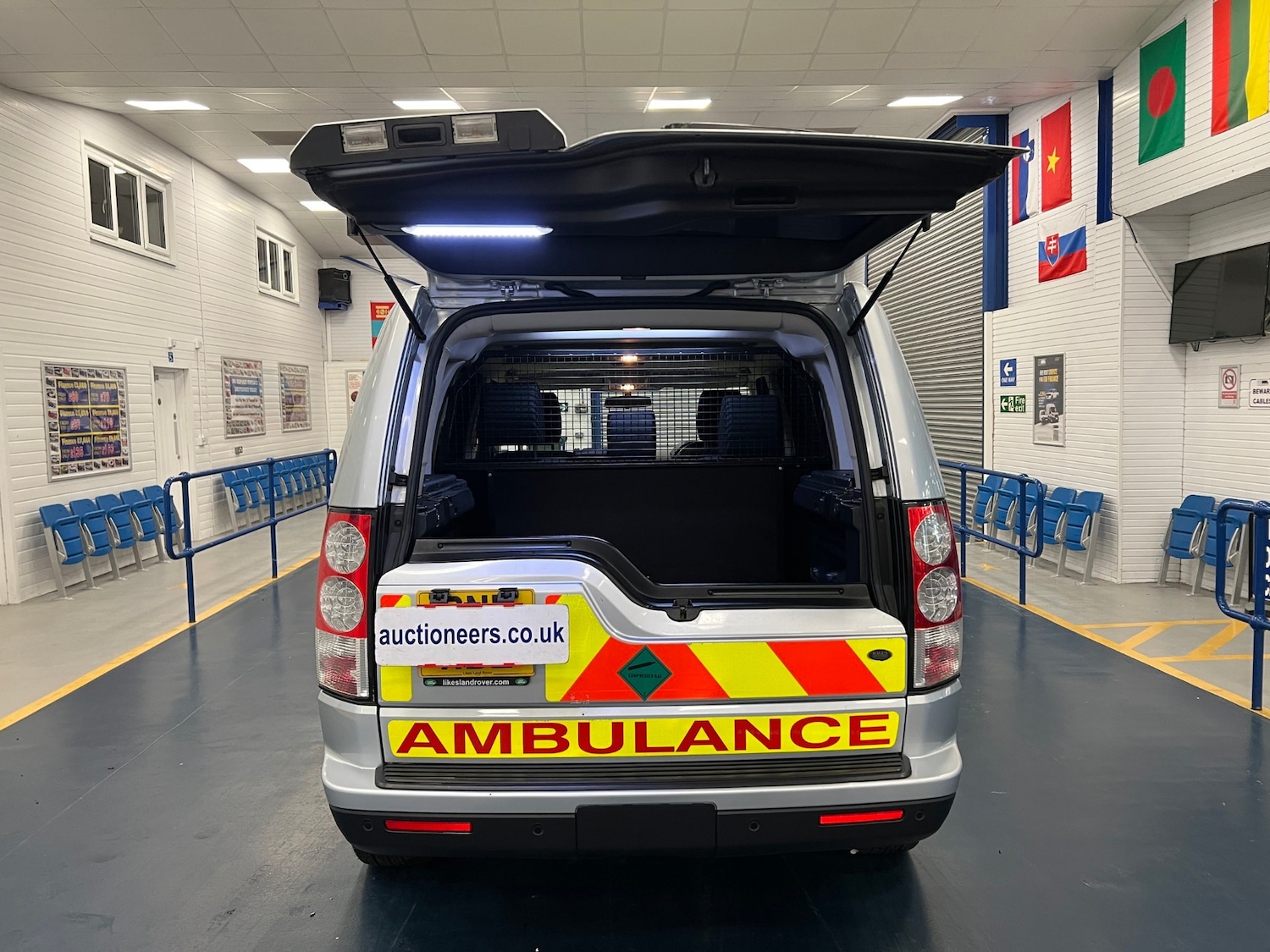 Used Land Rover Discovery 2011 for sale - 77743252: Photo 8