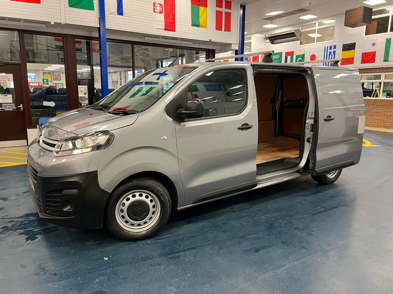 Used Citroen Dispatch 2022 for sale - 76553912: Photo 6