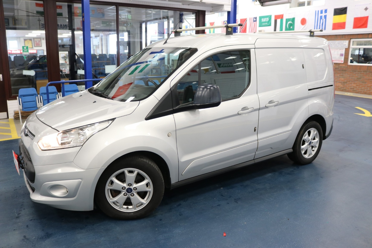 Used Ford Transit Connect 2017 for sale - 77149700: Photo 3