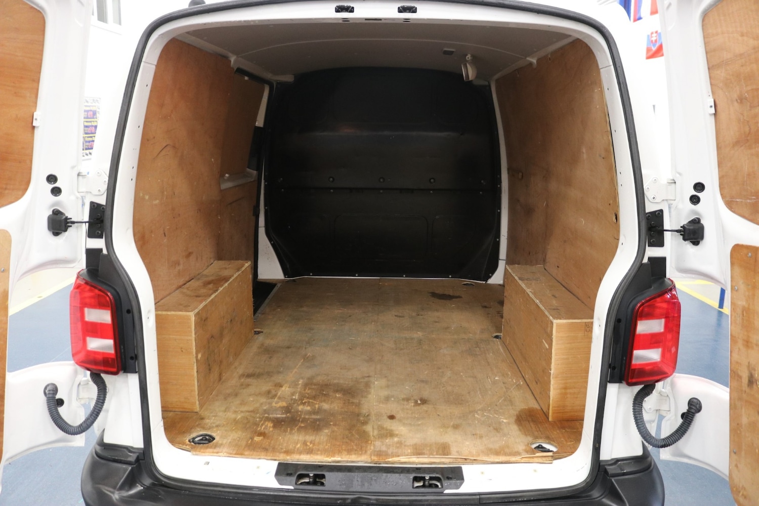 Used Volkswagen Transporter 2018 for sale - 77125976: Photo 11